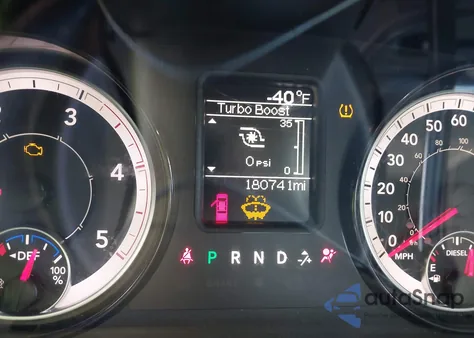 2018 Ram 2500 Tradesman 4X4 8' Box from USA, damaged, VIN 3C6UR5HL6JG307387